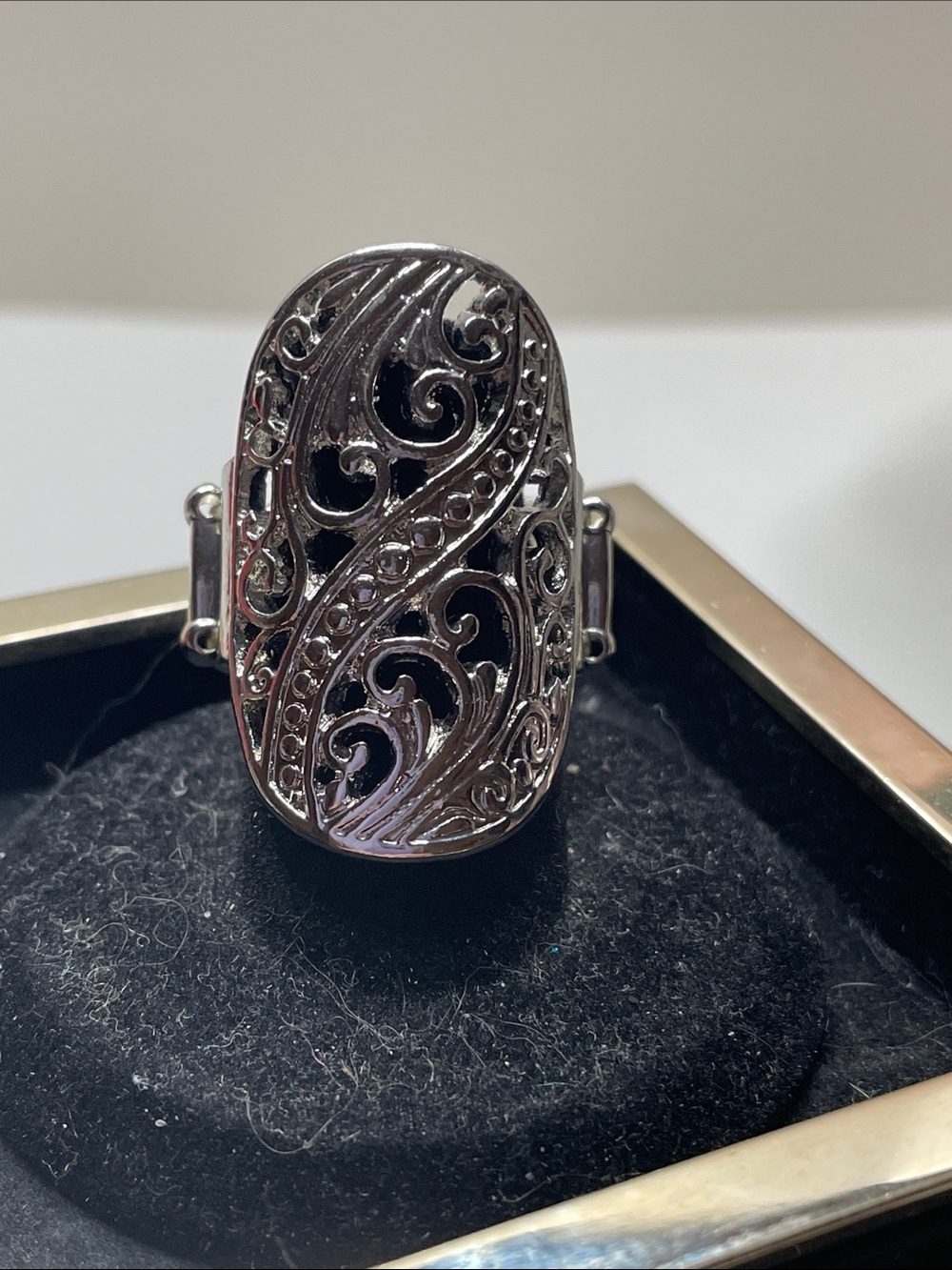 paparazzi Silver Filigree Oval Statement Ring